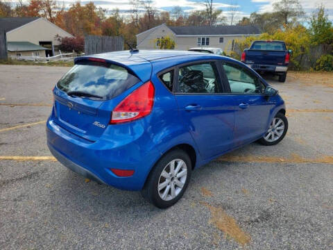 2011 Ford Fiesta SE