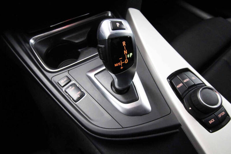 2014 BMW 3 Series 320i