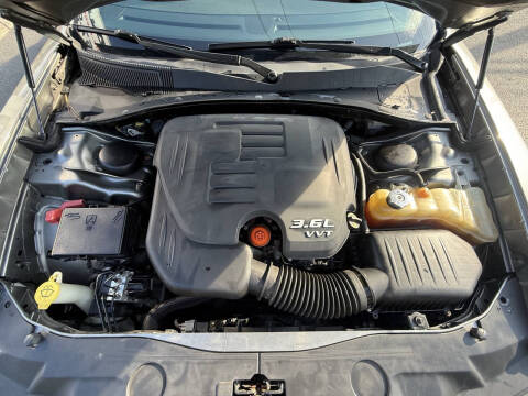 2011 Dodge Charger SE