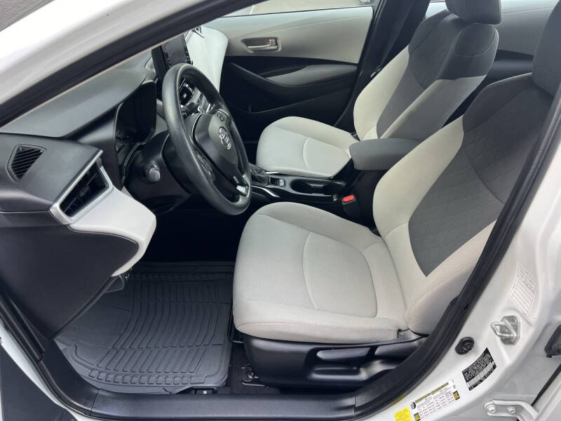 2022 Toyota Corolla LE