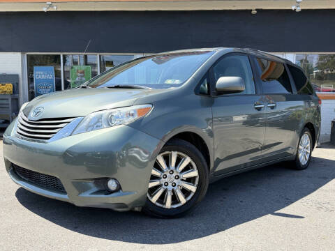 2013 Toyota Sienna Limited 7-Passenger
