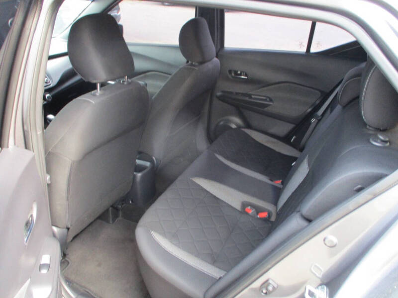 2020 Nissan Kicks SV