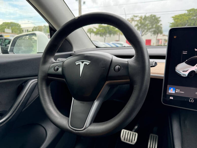 2022 Tesla Model Y Performance photo 22