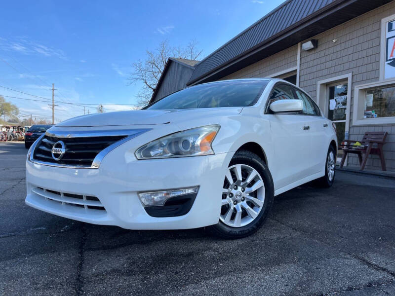 2013 Nissan Altima for sale at FORMAN AUTO SALES, LLC. in Franklin OH