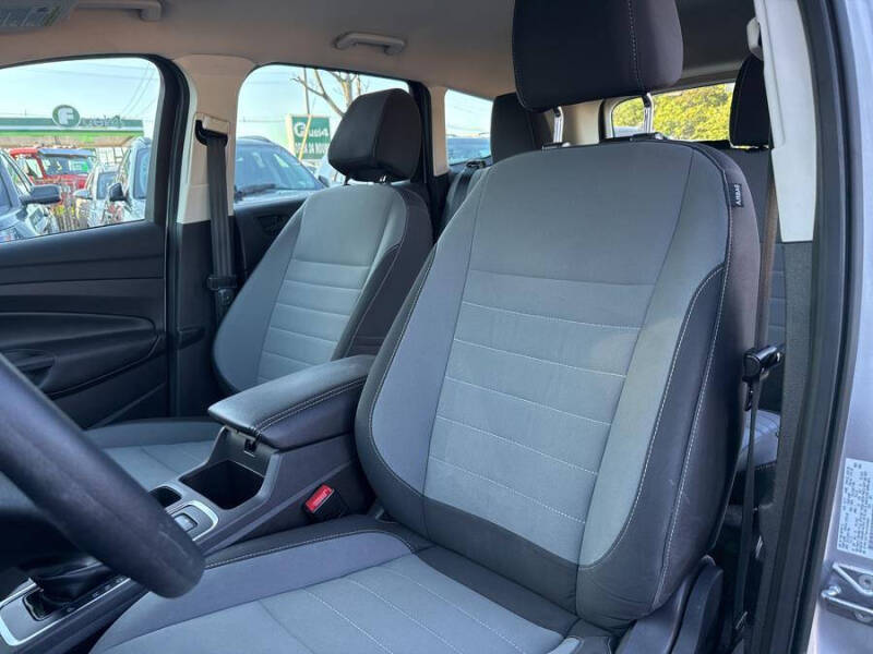 2017 Ford Escape S