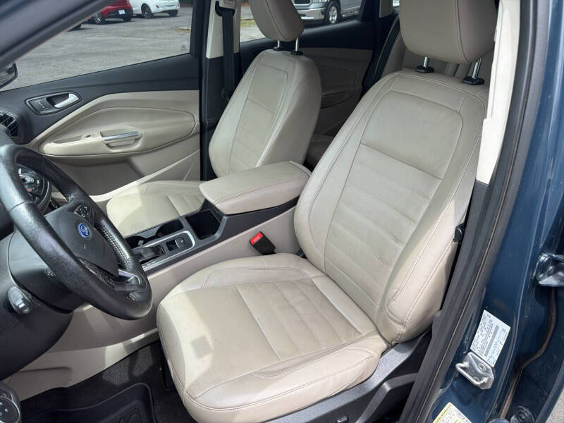 2019 Ford Escape Titanium