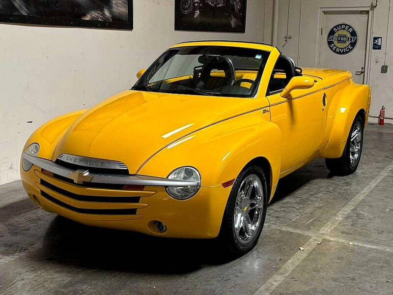 2004 Chevrolet SSR LS