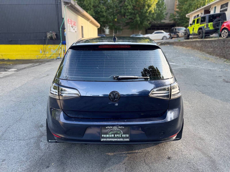 2016 Volkswagen Golf TSI S