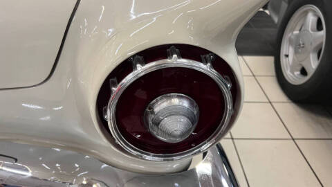 1957 Ford Thunderbird