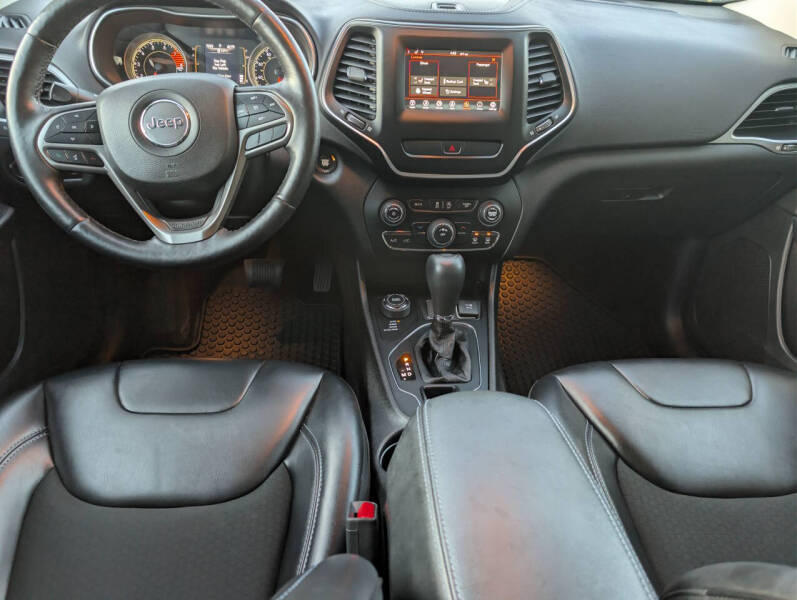 2019 Jeep Cherokee Latitude Plus