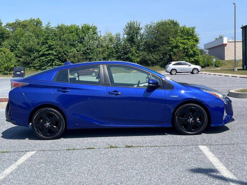 2016 Toyota Prius Three Touring