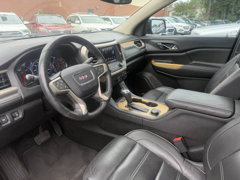 2017 GMC Acadia Denali