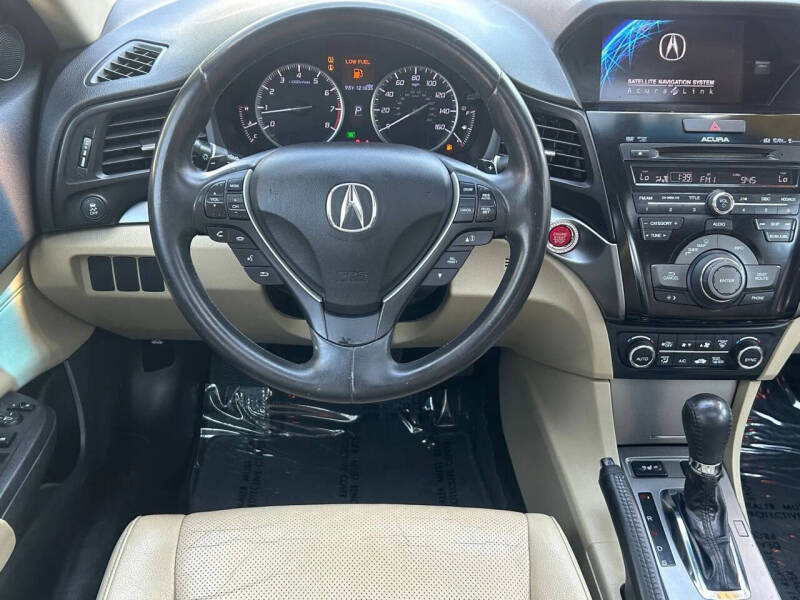 2014 Acura ILX 2.0L w/Tech
