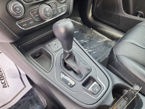 2022 Jeep Cherokee Latitude Lux