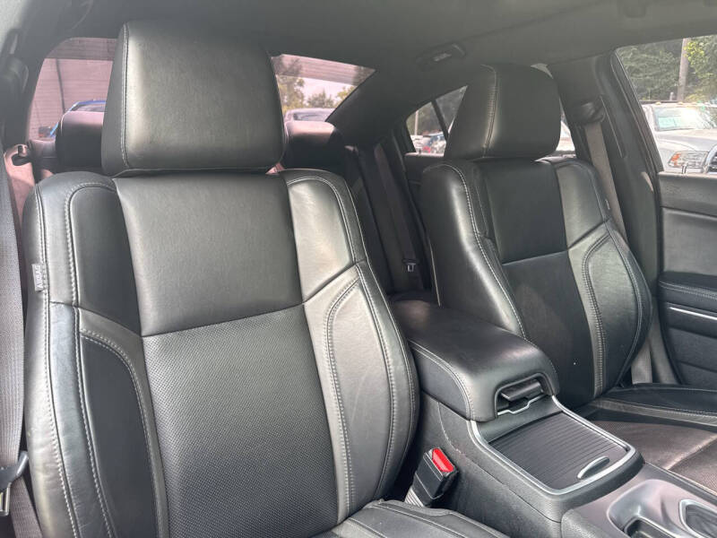 2019 Dodge Charger SXT