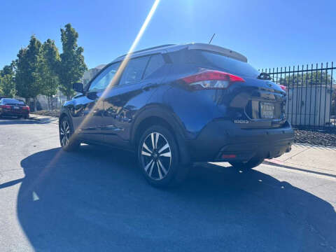2020 Nissan Kicks SV