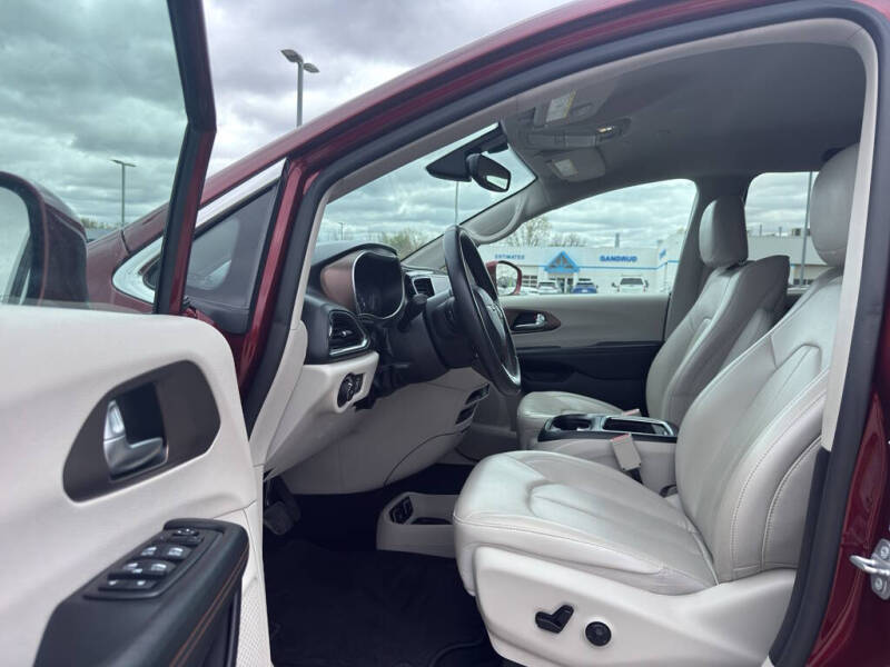 2019 Chrysler Pacifica Touring L Plus