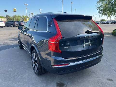 2023 Volvo XC90 Recharge T8 Ultimate Bright Theme 7P