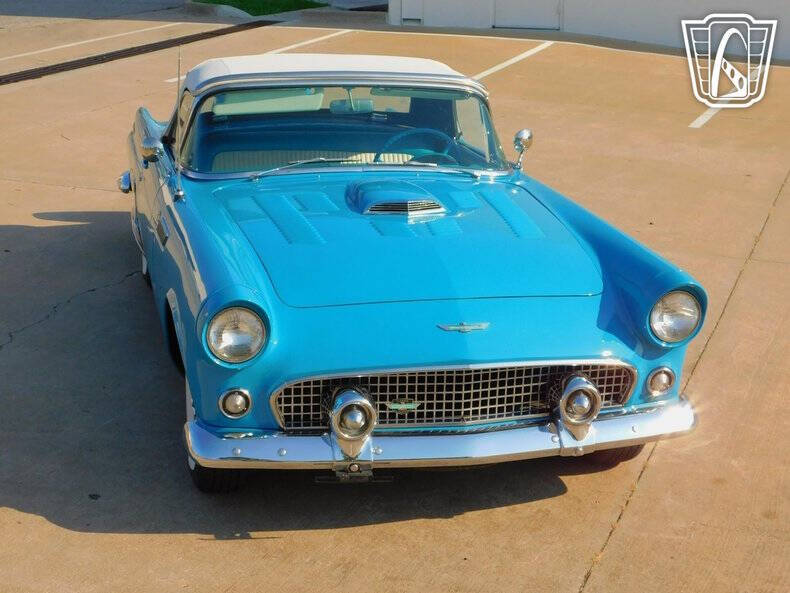 1956 Ford Thunderbird