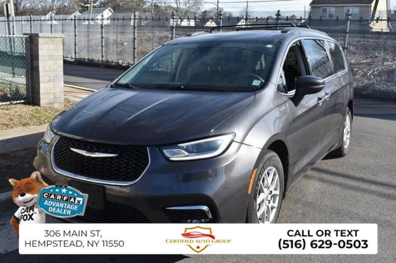 2025 Chrysler Pacifica Select