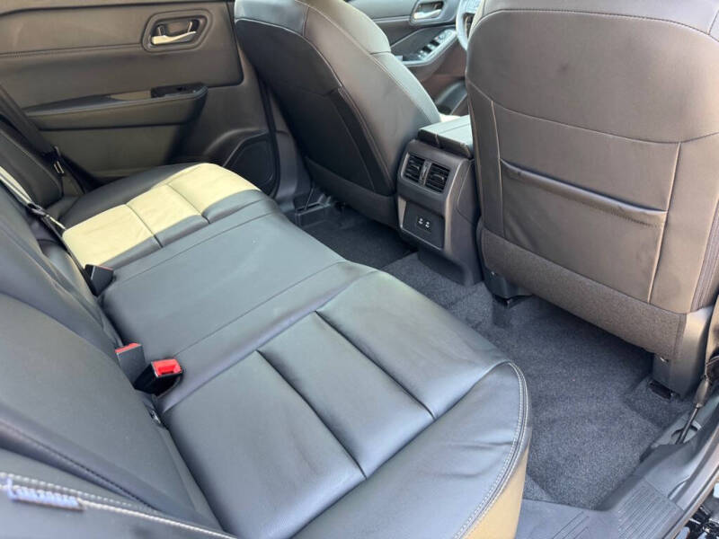 2026 Nissan Rogue SL