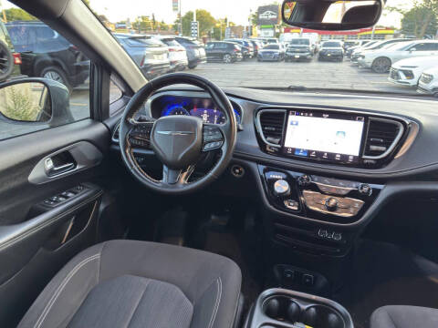 2021 Chrysler Pacifica Touring