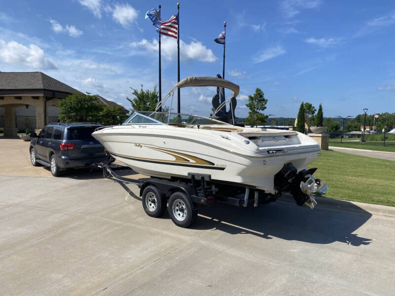 2004 Sea Ray 270