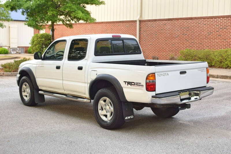 2003 Toyota Tacoma Base photo 8