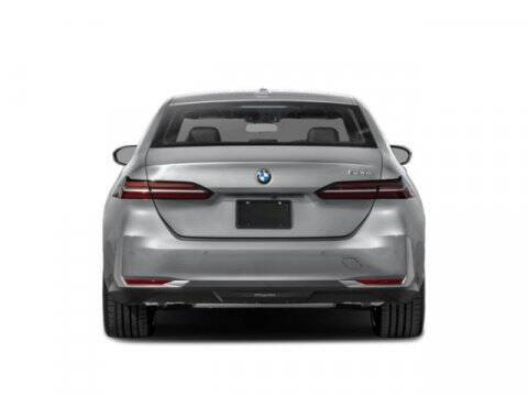 2025 BMW 5 Series 530i xDrive