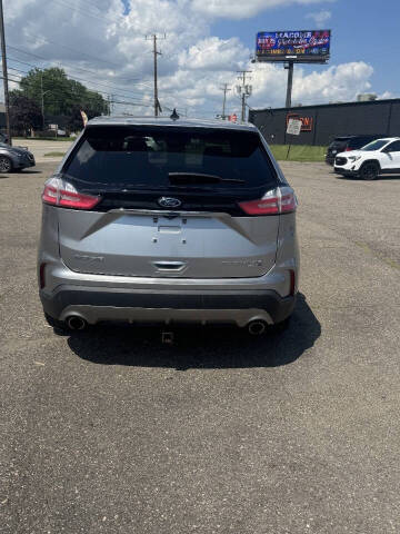 2020 Ford Edge Titanium