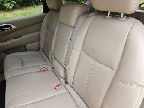 2015 Nissan Pathfinder SL