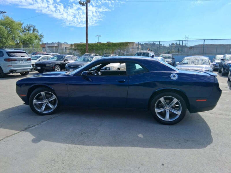 2015 Dodge Challenger SXT