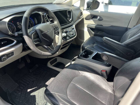 2022 Chrysler Pacifica Touring L