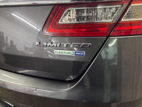 2016 Ford Taurus Limited