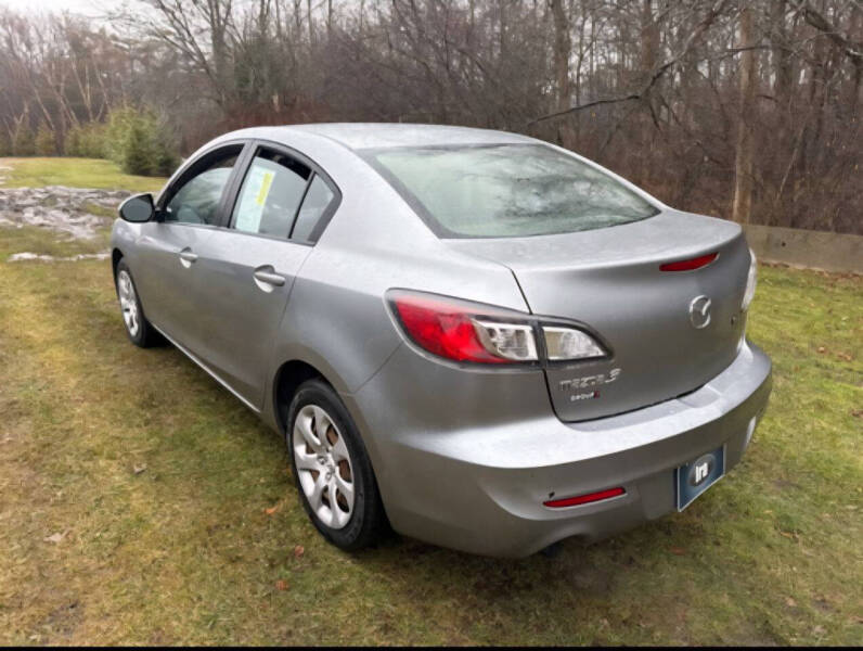 2013 Mazda MAZDA3 i SV