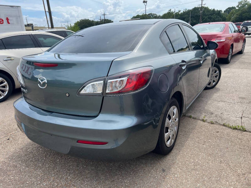 2013 Mazda MAZDA3 i SV