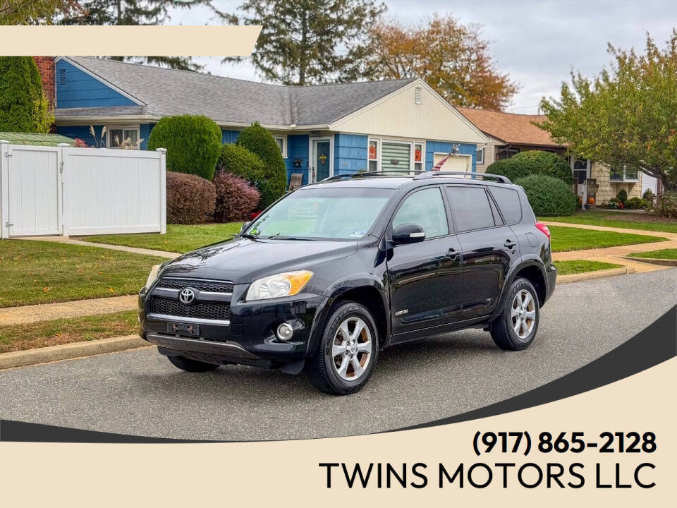2012 Toyota RAV4 Limited's photo