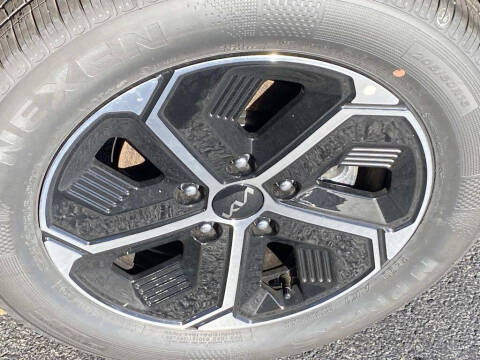 2025 Kia Niro Plug-In Hybrid EX