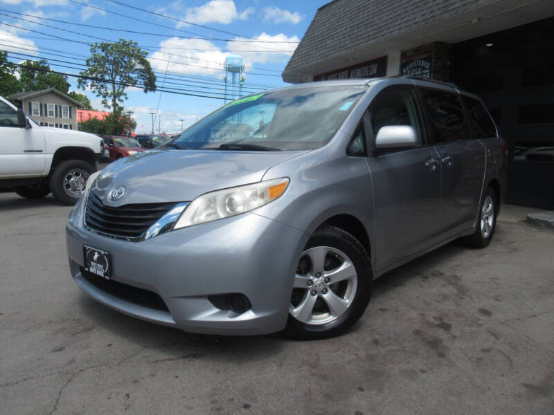 2011 Toyota Sienna