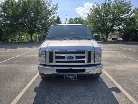 2008 Ford E-Series E-150 XLT
