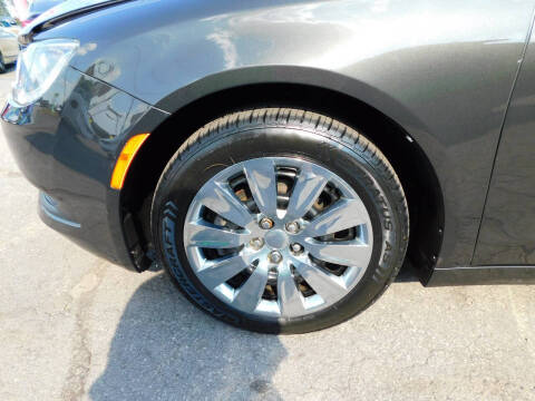 2015 Chrysler 200 LX