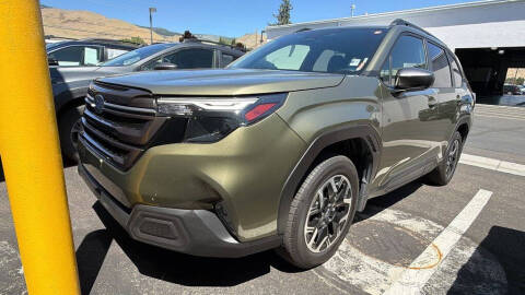 2025 Subaru Forester Premium