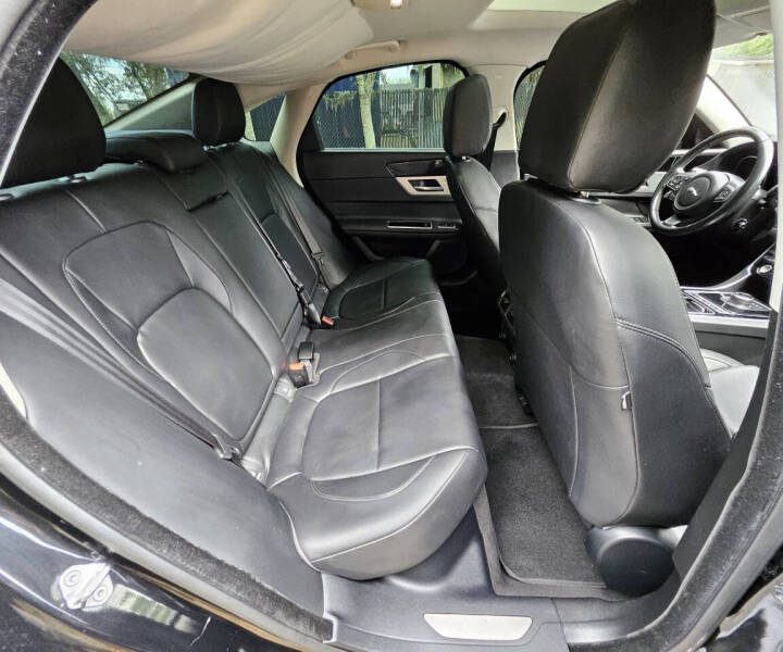 2017 Jaguar XF 35t Premium