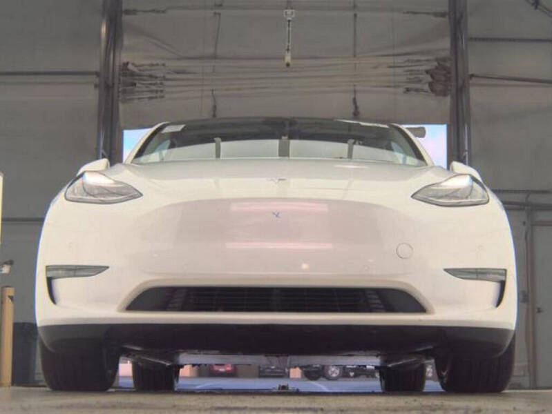 2022 Tesla Model Y Long Range