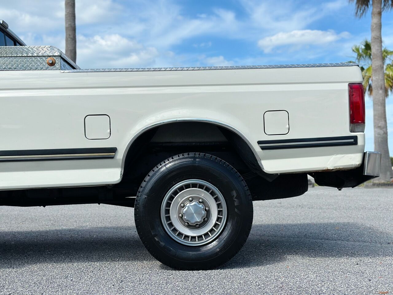 1990 Ford F-250 72