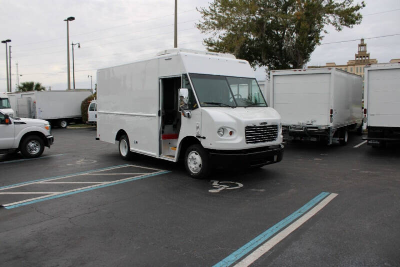 2017 Freightliner MT45 Chassis