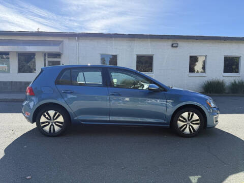 2016 Volkswagen e-Golf SE