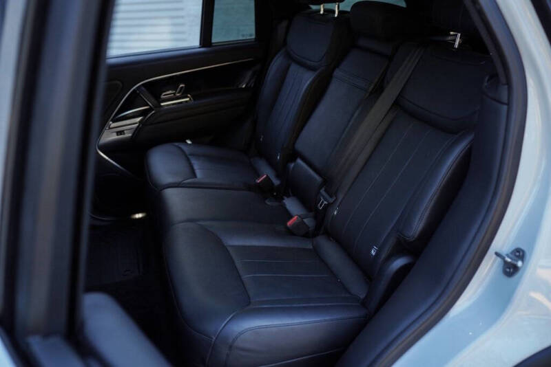 2022 Land Rover Range Rover P400 SE