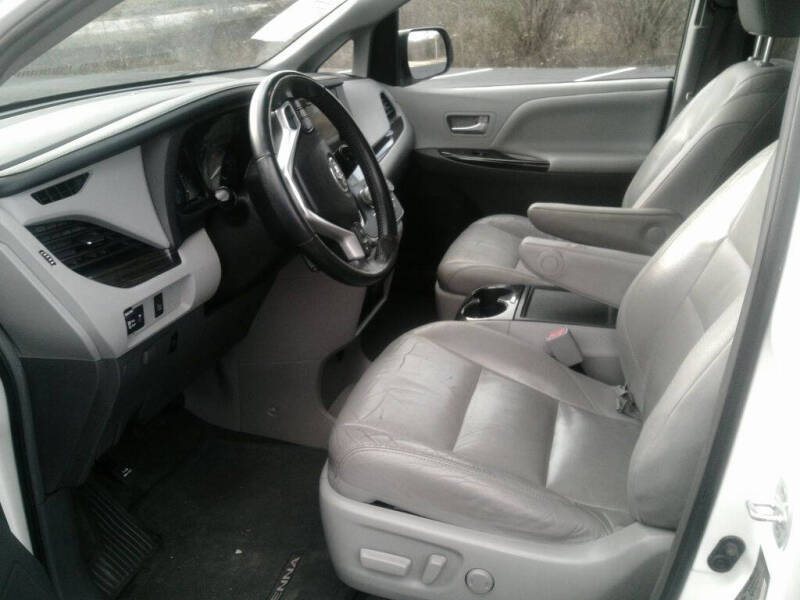 2016 Toyota Sienna