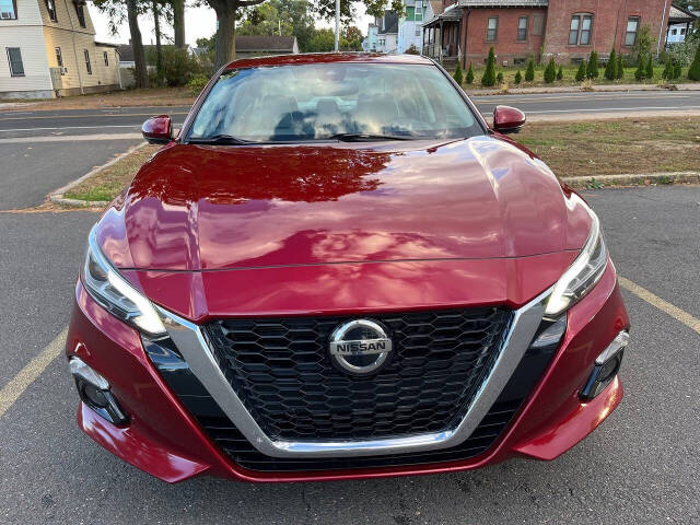 2019 Nissan Altima for sale at Auto Drive Sales & Service in Berlin, CT